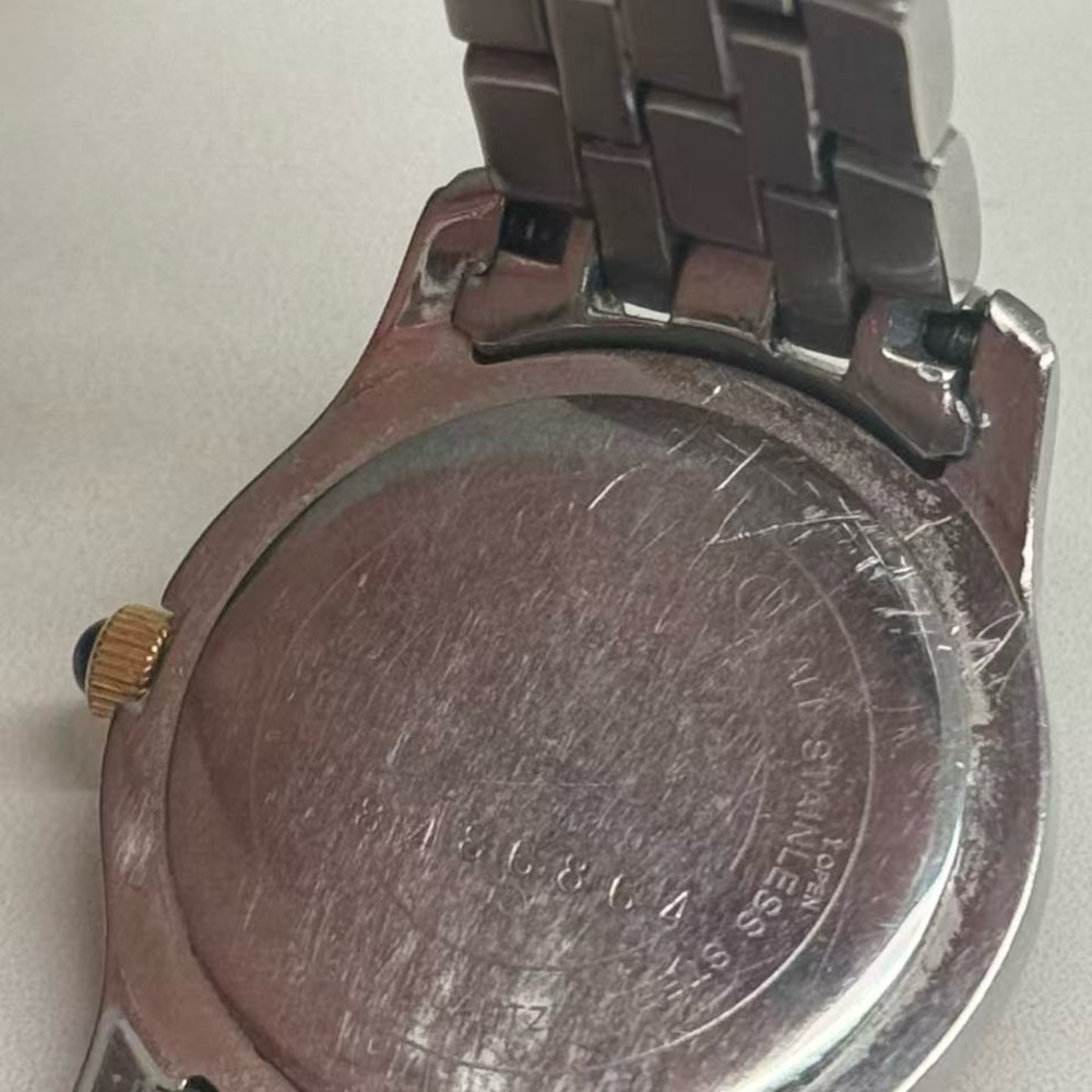 Movado Silver and Gold Watch with White Dial Working New Battery - Picture 5 of 8